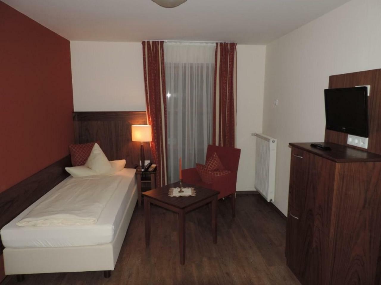 Hotelgasthof Zur Sonne Bad Gögging Eksteriør billede