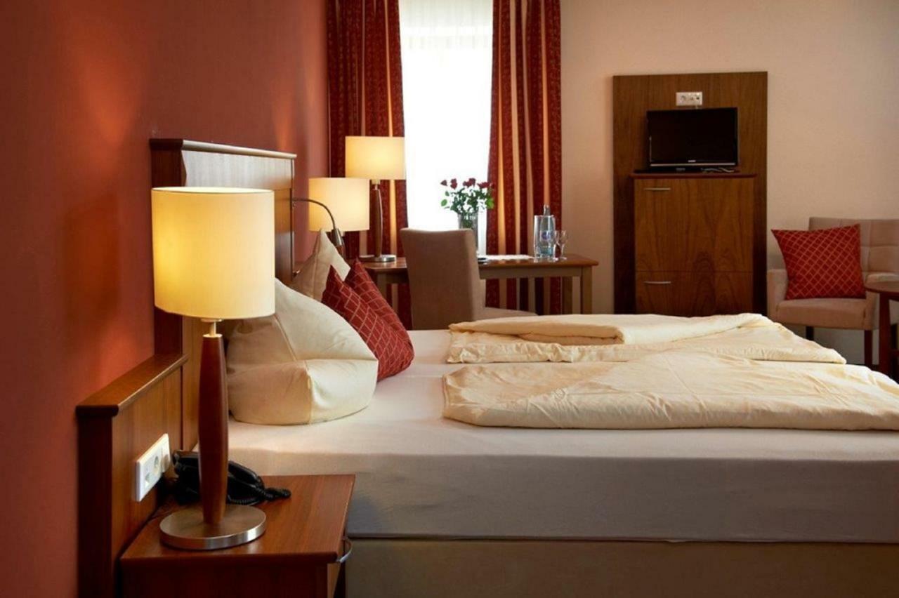Hotelgasthof Zur Sonne Bad Gögging Eksteriør billede